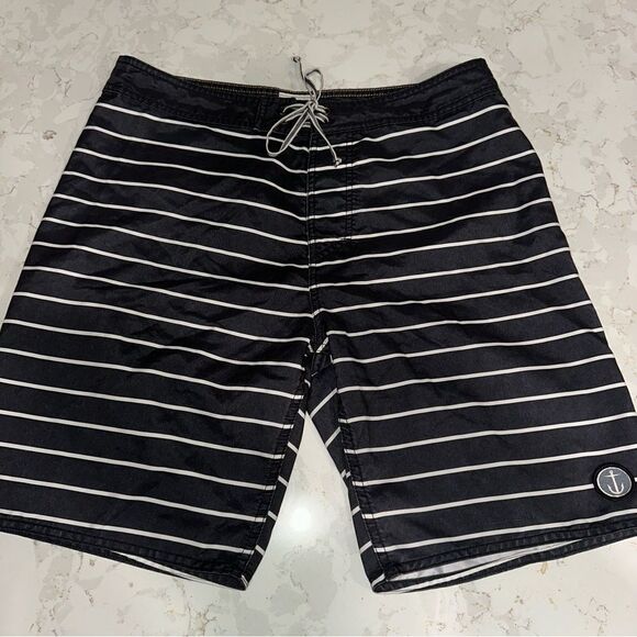 Captain Fin Men’s Board Shorts - Picture 1 of 8